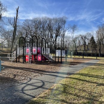 Underwood Playground - Playground - Playgrounds Near Me - Belmont, Massachusetts Underwood Playground - Playground - Playgrounds Near Me - Belmont, Massachusetts