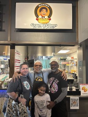Monte's Gourmet Dogs by null
