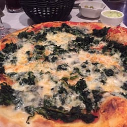Pizzeria Nido - Spinat und Gorgonzola
