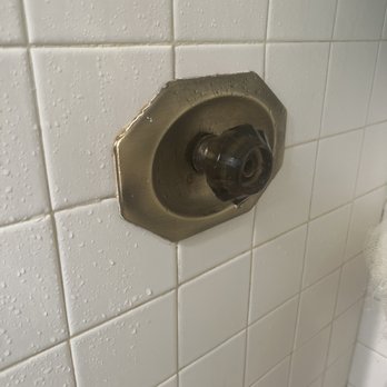 Plumbing Geeks - The shower knob only the likes of Sylvester Stallone can turn. Not an exaggeration but was really tough to turn as it has already calcified. - Plumbing Near Me - Sun Valley, California Plumbing Geeks - The shower knob only the likes of Sylvester Stallone can turn. Not an exaggeration but was really tough to turn as it has already calcified. - Plumbing Near Me - Sun Valley, California