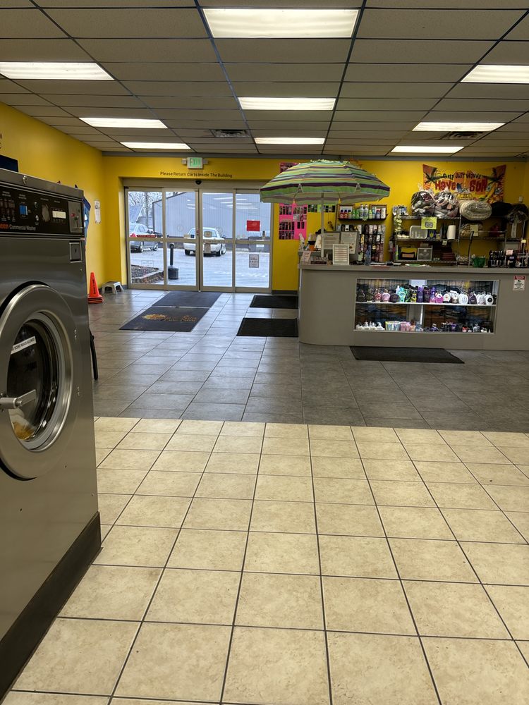 SOAP & SUN LAUNDRY AND TAN Updated October 2024 310 E St