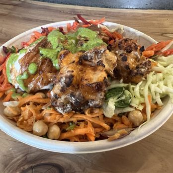 Commercial Bay - H & T Kitchen medium bowl - Shopping Centers Near Me - Auckland, AUK