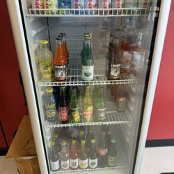 Jalopy Joe’s - Different assorted unique drinks