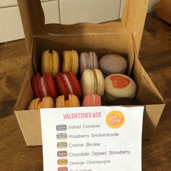 Yeah Baby Bakes - The box and descriptions - Macarons Near Me Yeah Baby Bakes - The box and descriptions - Macarons Near Me