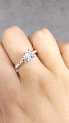 Chaplin's Jewelry by null