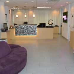 Arleen Azar-Mehr, DDS MS - Reception Area