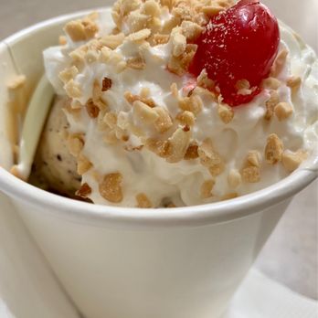 Lil' Tiger Ice Cream - Sundae - Ice Cream & Frozen Yogurt Near Me - Seattle, Washington Lil' Tiger Ice Cream - Sundae - Ice Cream & Frozen Yogurt Near Me - Seattle, Washington