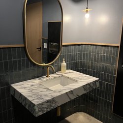 Pause South Bay - Nice bathroom