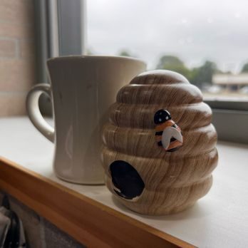 Bizzee Bees Cafe & Pies - Coffee ambiance - Breakfast & Brunch Near Me - Spring Lake Park, Minnesota