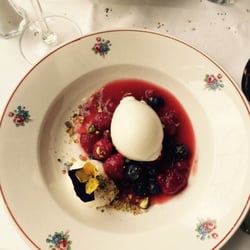 Bistrot Du Bac - Dessert op een snoezig bordje