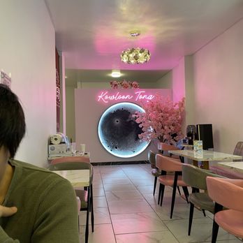 Kowloon Tong - Interior - Desserts Near Me - Brooklyn, New York