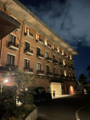 Hyatt Regency Kyoto by null