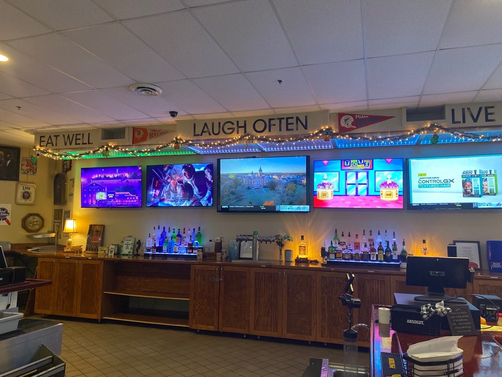 MAGGIE’S BAR & RESTAURANT Updated August 2024 950 Eagle Ridge Dr