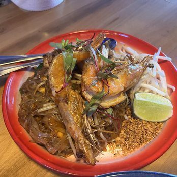 Funky Elephant - Pad Thai - Thai Near Me - San Francisco, California Funky Elephant - Pad Thai - Thai Near Me - San Francisco, California
