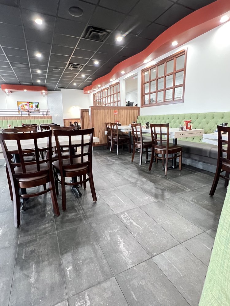 Loaded Cafe Restaurants Gardena