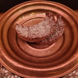 Palacio Andaluz - Crescent-shaped cookie provided at end of meal was yummy.