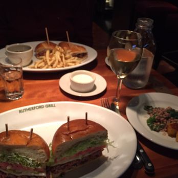 Rutherford Grill - Large portion - American Near Me - Rutherford, California Rutherford Grill - Large portion - American Near Me - Rutherford, California