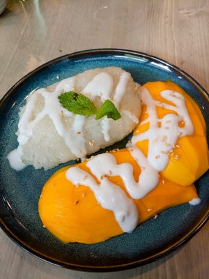 Tiptara : Thai Food by null