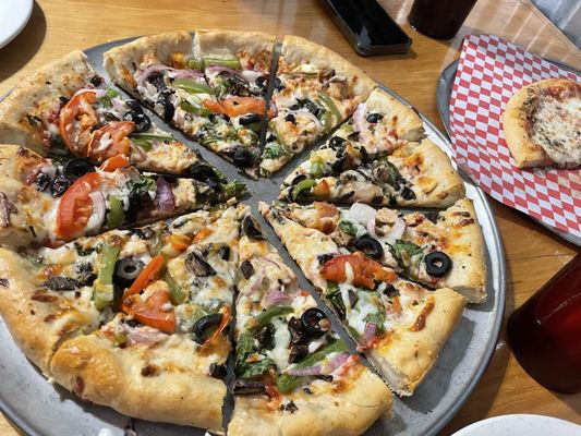 Tank's Pizza by null