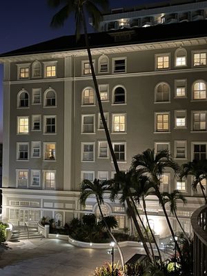 Moana Surfrider, A Westin Resort & Spa, Waikiki Beach by null