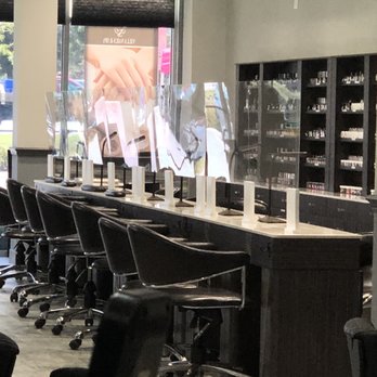 Villa Nails & Spa - Safety sneeze guards at all work stations. - Nail Salons Near Me - Kissimmee, Florida