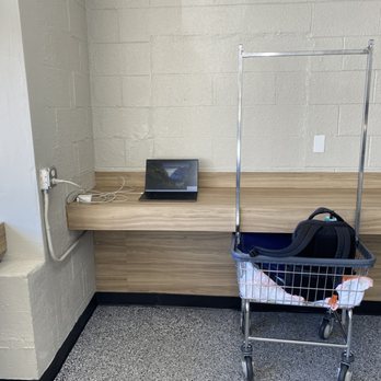 Tub Town - Nice clean facility to work - Laundromat Near Me - Richmond, California Tub Town - Nice clean facility to work - Laundromat Near Me - Richmond, California