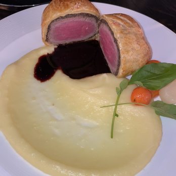 Hell's Kitchen - beef wellington - Cocktail Bars Near Me - Funner, California Hell's Kitchen - beef wellington - Cocktail Bars Near Me - Funner, California