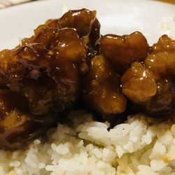Peking Chinese Restaurant - General Tso's Chicken