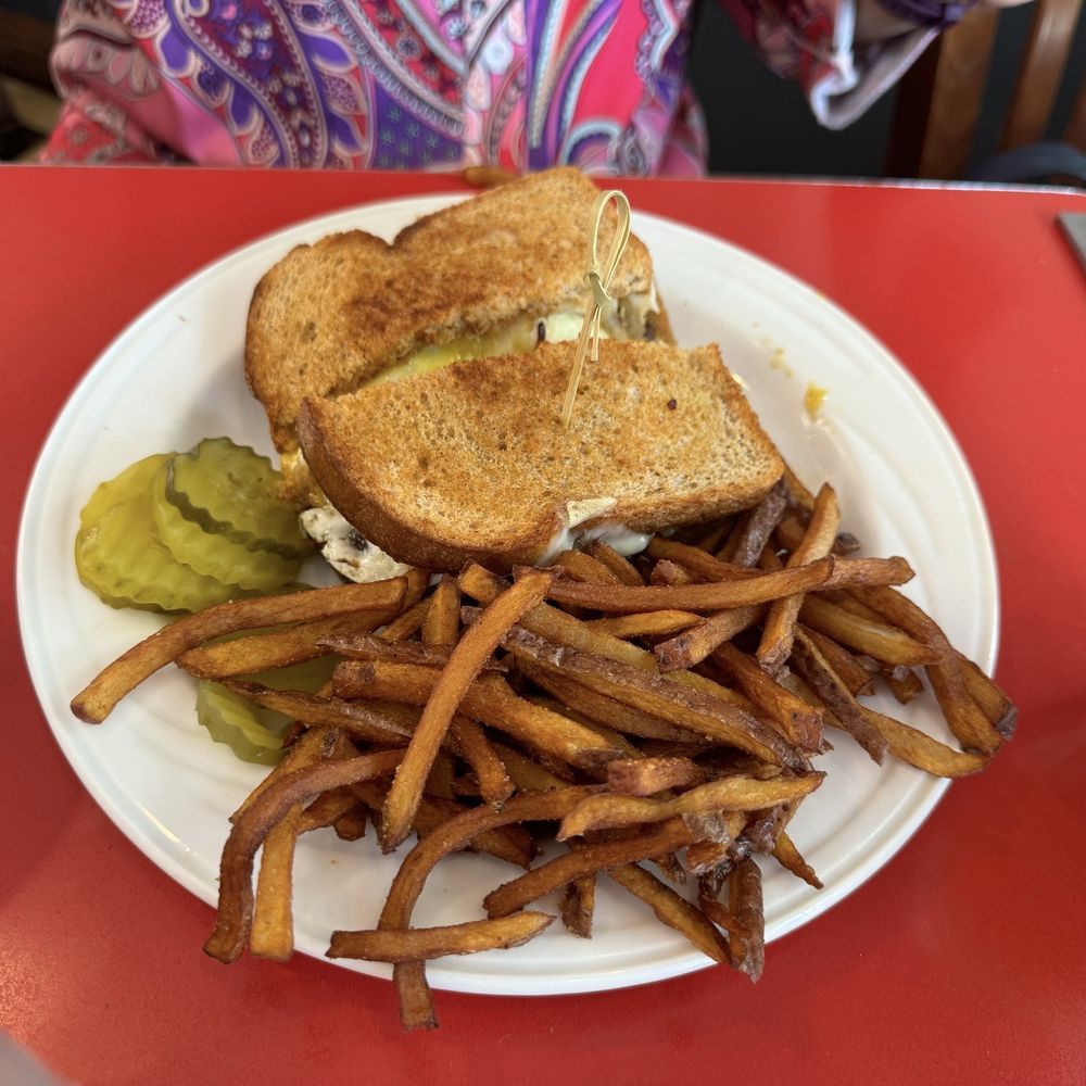 Band Box Diner - Diners Near Me - Minneapolis, Minnesota Band Box Diner - Diners Near Me - Minneapolis, Minnesota