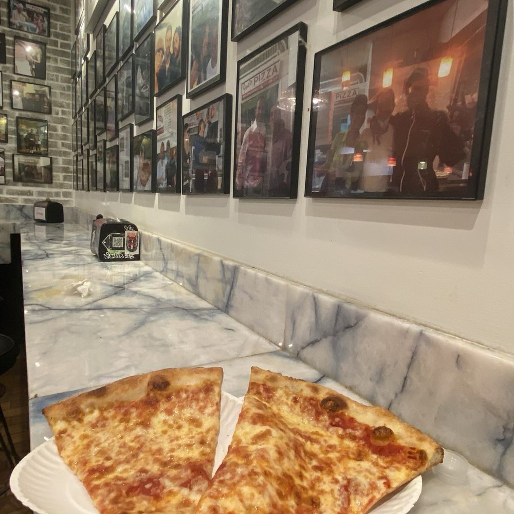 Joe's Pizza - Pizza Near Me - Miami, Florida