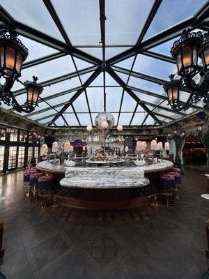 Lafayette Hotel by null