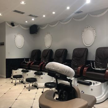 Nail & Stuff - Nail Salons Near Me - New York, New York