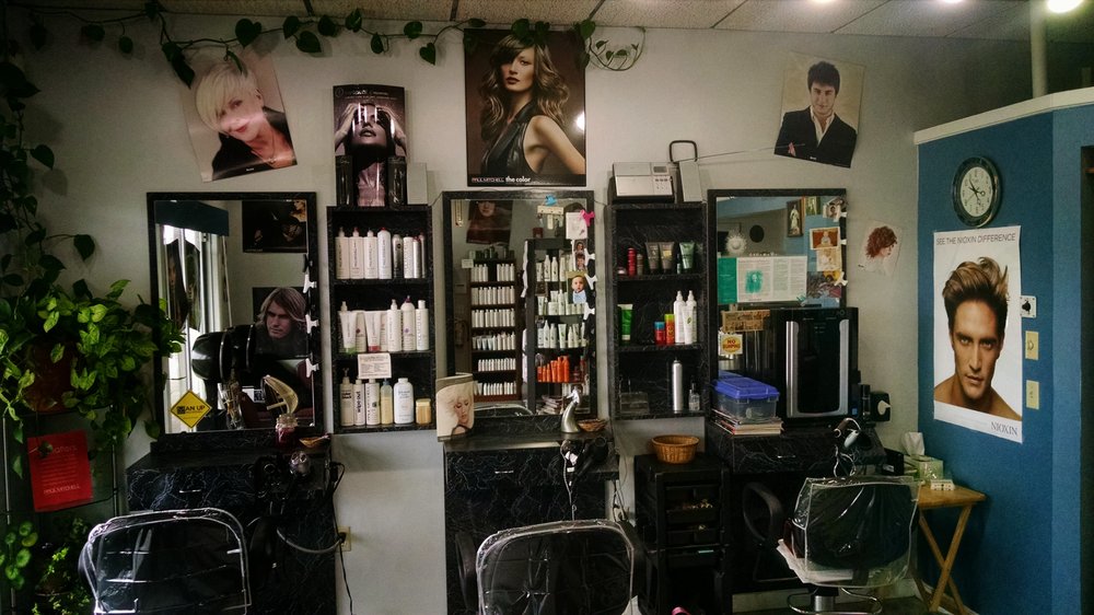 Hair Boutique II Logo