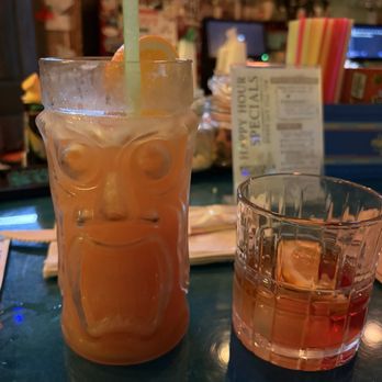Eastern Palace Club - Rum runner and old fashion - Tiki Bars Near Me - Hazel Park, Michigan