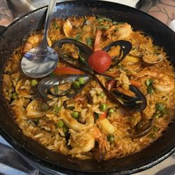 Taverna Alfacinha - Seafood paella