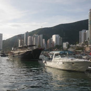 香港仔海濱花園 - Parks Near Me - Hong Kong, HK