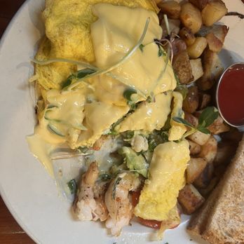 GoodLife Cafe & Bakery - Prawn omelet - Cafes Near Me - Mendocino, California GoodLife Cafe & Bakery - Prawn omelet - Cafes Near Me - Mendocino, California