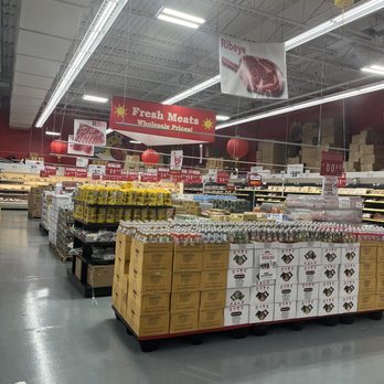 Sun Foods - Meat area - International Grocery Near Me - Brooklyn Center, Minnesota Sun Foods - Meat area - International Grocery Near Me - Brooklyn Center, Minnesota