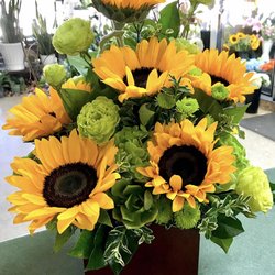 Cypress Florist - Sunflower box