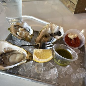 The Dive Oyster Bar - Oyster - Southern Near Me - Irvine, California The Dive Oyster Bar - Oyster - Southern Near Me - Irvine, California