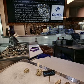 Duke’s Seafood Bellevue - Duke oyster bar - Seafood Near Me - Bellevue, Washington