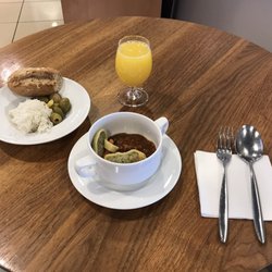 Lufthansa Senator Lounge - Lunch