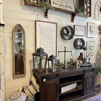 Rustic and Reclaimed Market - Home Decor Near Me - Antioch, Illinois