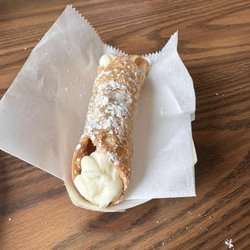 Michael's New York Style Pizza - Cannoli