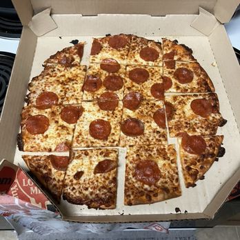 Pizza Hut - Poor quality pizza - Pizza Near Me - Mobile, Alabama Pizza Hut - Poor quality pizza - Pizza Near Me - Mobile, Alabama