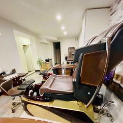 Pedicure station