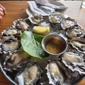 Half Shell - Happy hour $2 oysters - Bars Near Me - Seattle, Washington Half Shell - Happy hour $2 oysters - Bars Near Me - Seattle, Washington