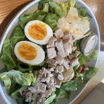 Neon Greens - Salad Near Me - St. Louis, Missouri
