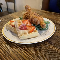 Cheri's Bedstuy - Chicken and waffles