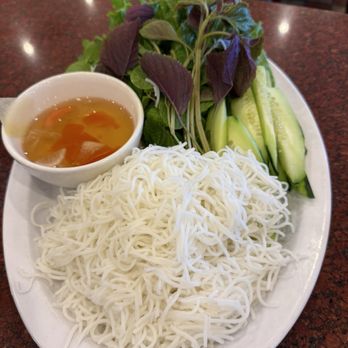 Thien Long - Noodles and veggies for fish wrap - Vietnamese Near Me - San Jose, California Thien Long - Noodles and veggies for fish wrap - Vietnamese Near Me - San Jose, California